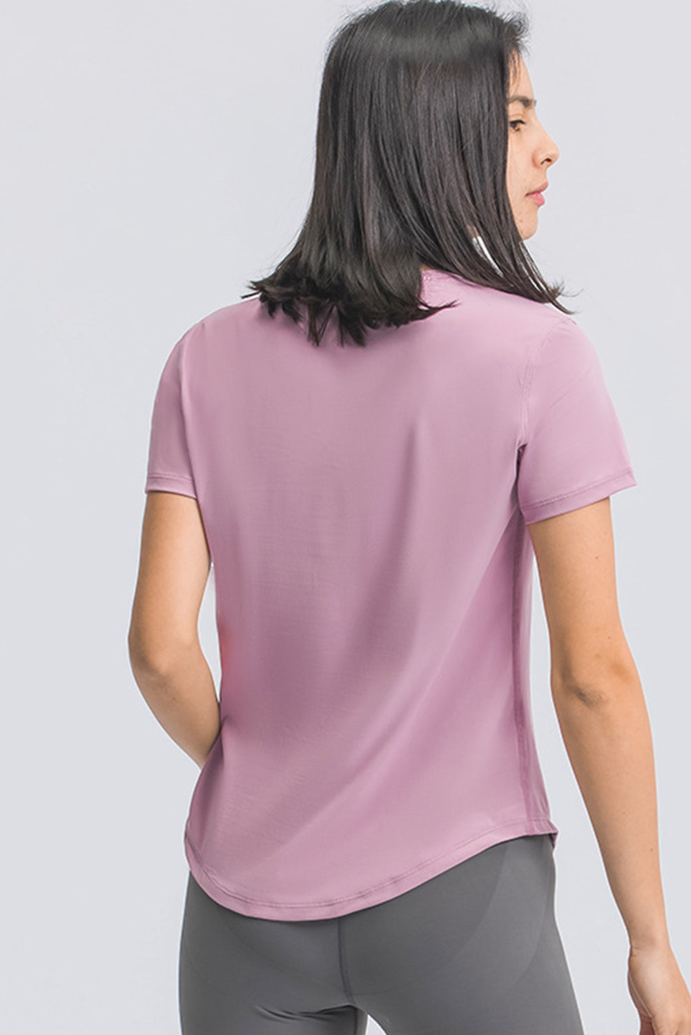 Solid Short Sleeve Cueved Hem Athleisure Top